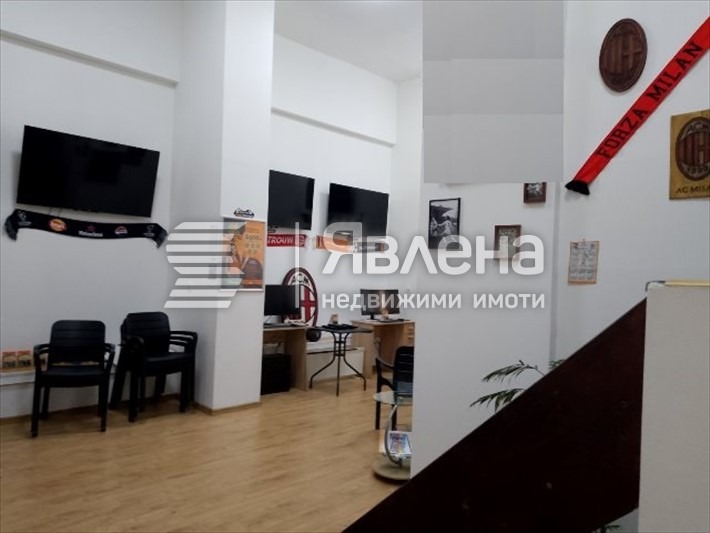 Продава  Магазин град Благоевград , Широк център , 139 кв.м | 43715069