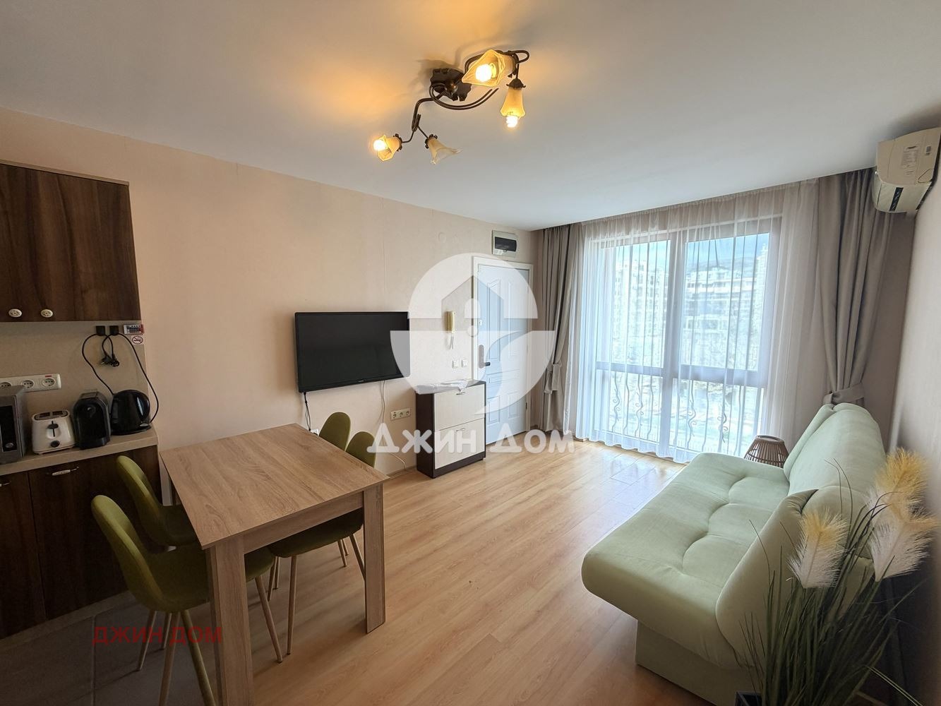 Продава  2-стаен област Бургас , гр. Свети Влас , 56 кв.м | 52547639