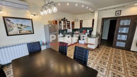 Hus Velika, region Burgas 5