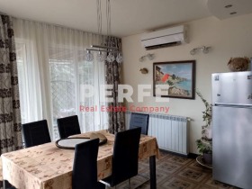 Hus Velika, region Burgas 8