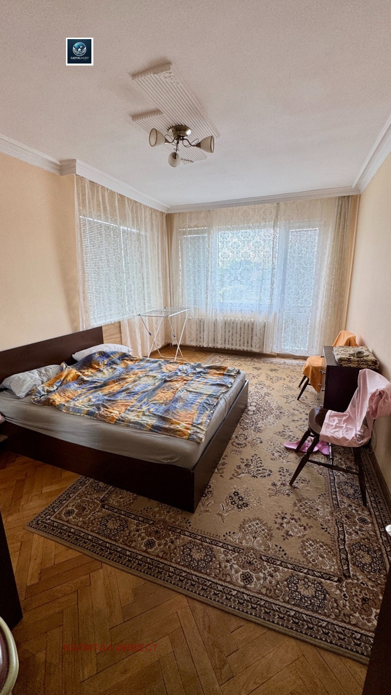 Продава  3-стаен град Разград , Бели Лом , 70 кв.м | 28374755 - изображение [2]