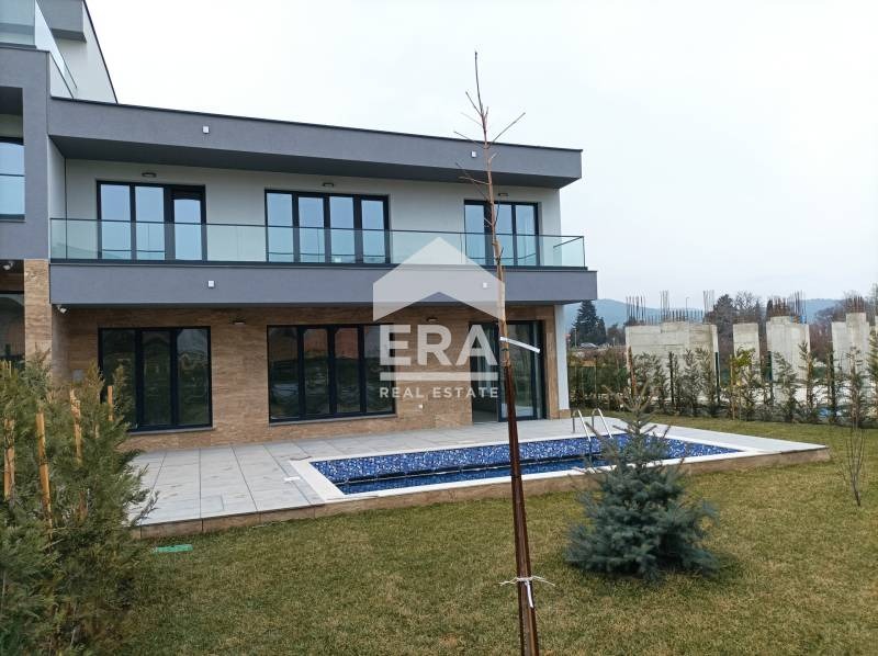 In vendita  Casa Varna , m-t Gorna Traka , 204 mq | 31839062 - Immagine [2]