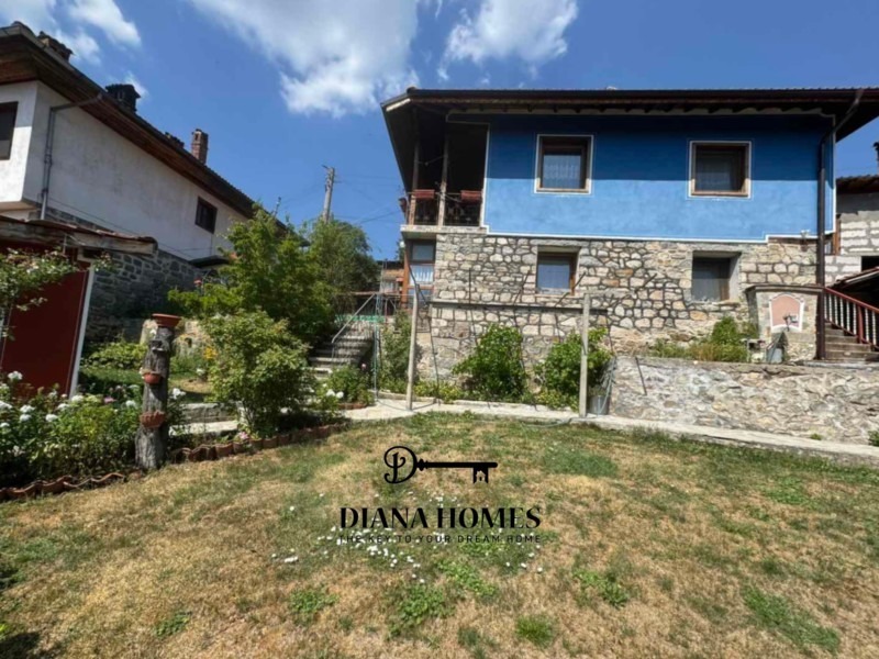 Продава КЪЩА, гр. Копривщица, област София област, снимка 2 - Къщи - 53854715