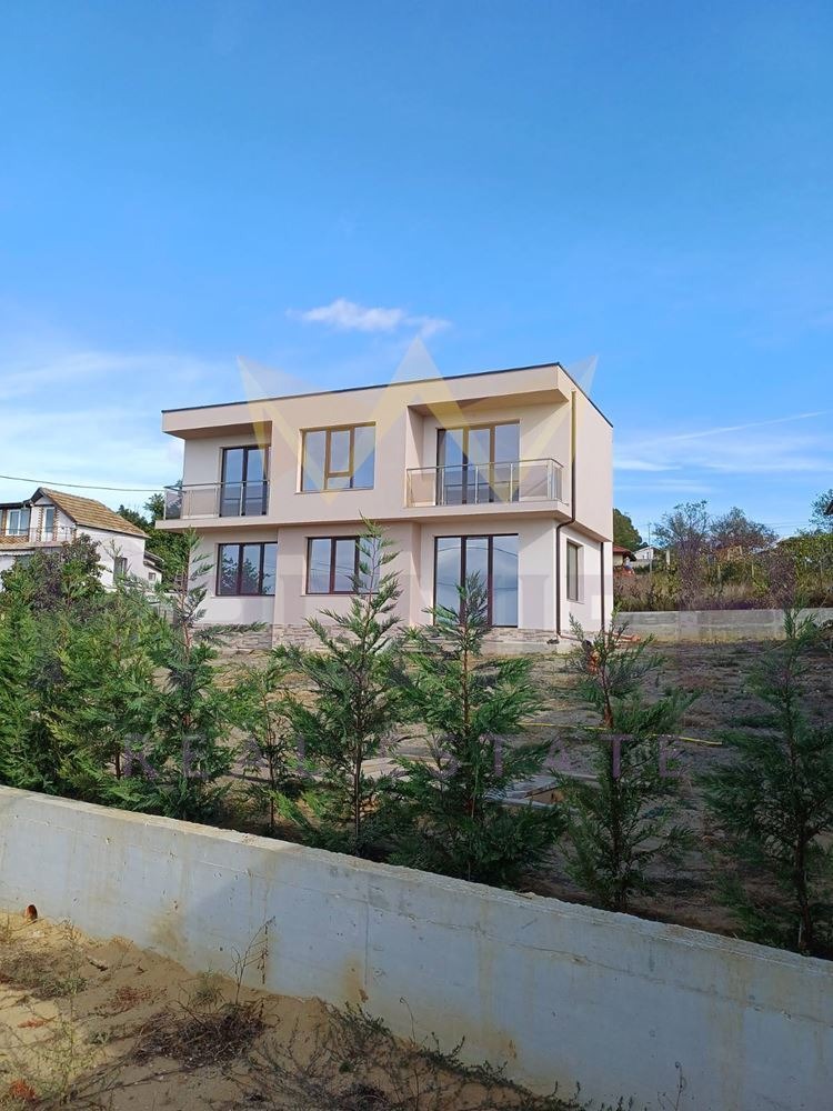 Продава КЪЩА, гр. Варна, м-т Боровец - юг, снимка 2 - Къщи - 54149986