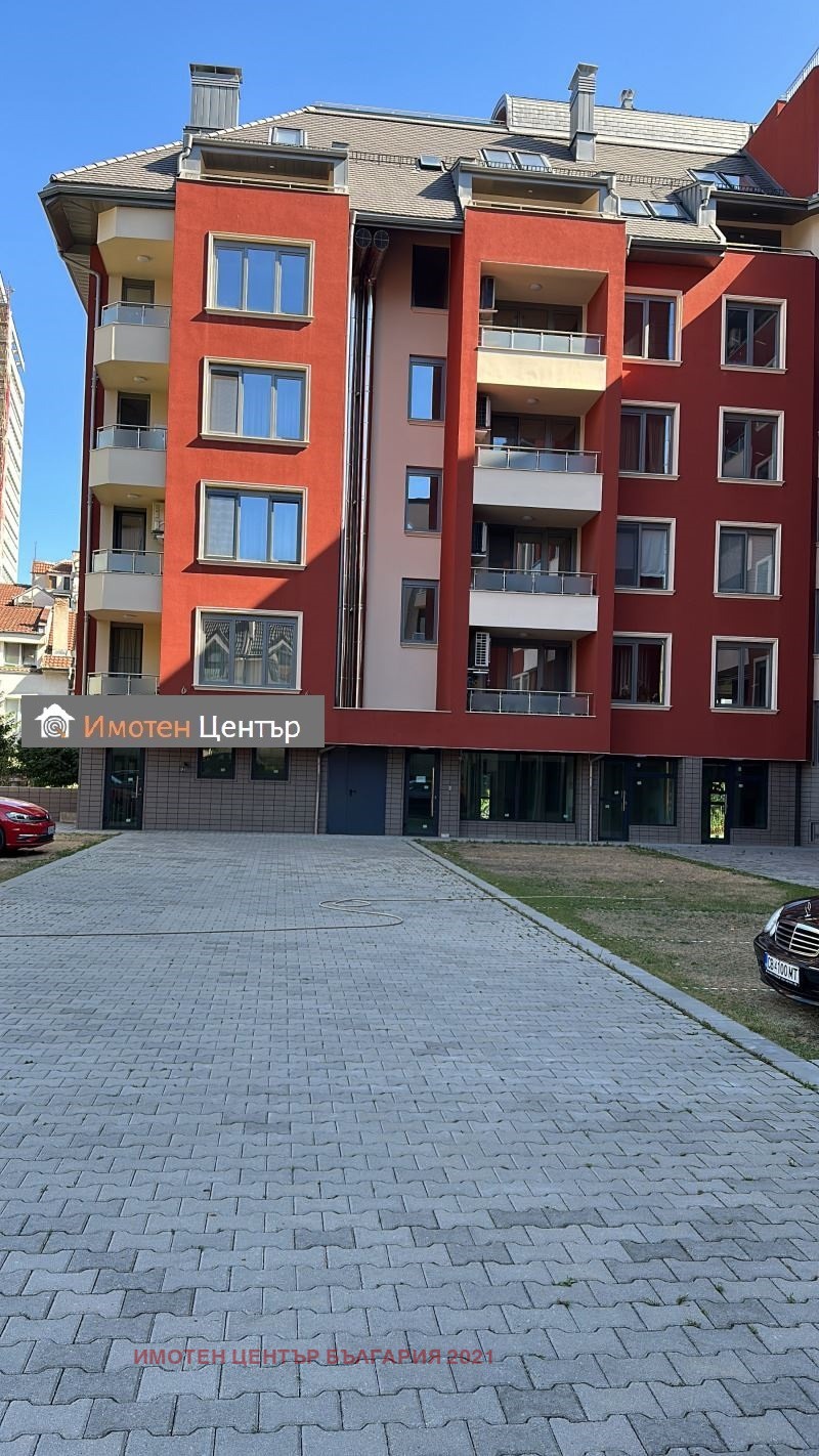 En venta  Comercio Sofia , Manastirski livadi , 81 metros cuadrados | 19067040