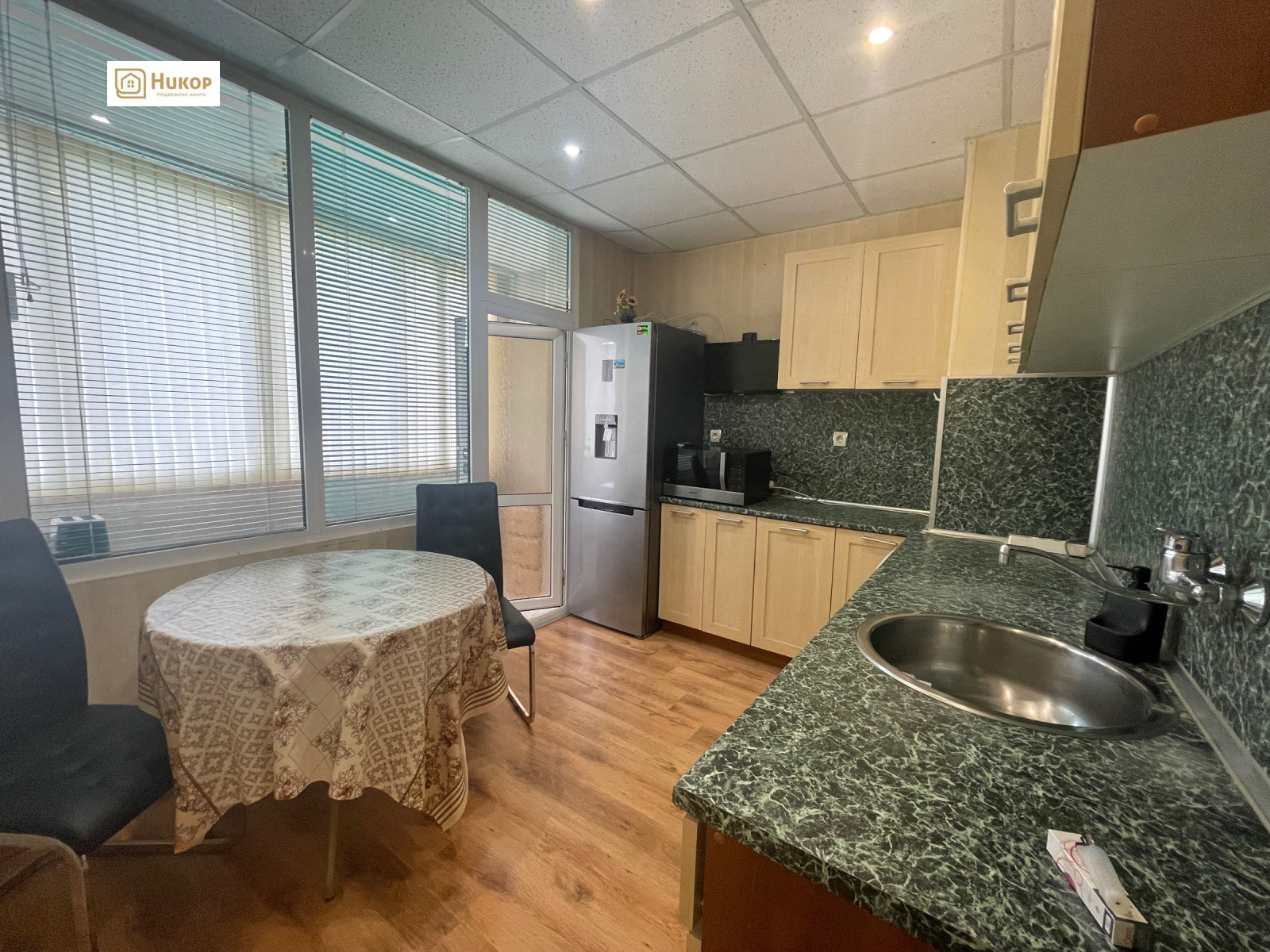 Продава 3-СТАЕН, гр. Раднево, област Стара Загора, снимка 2 - Апартаменти - 54233874