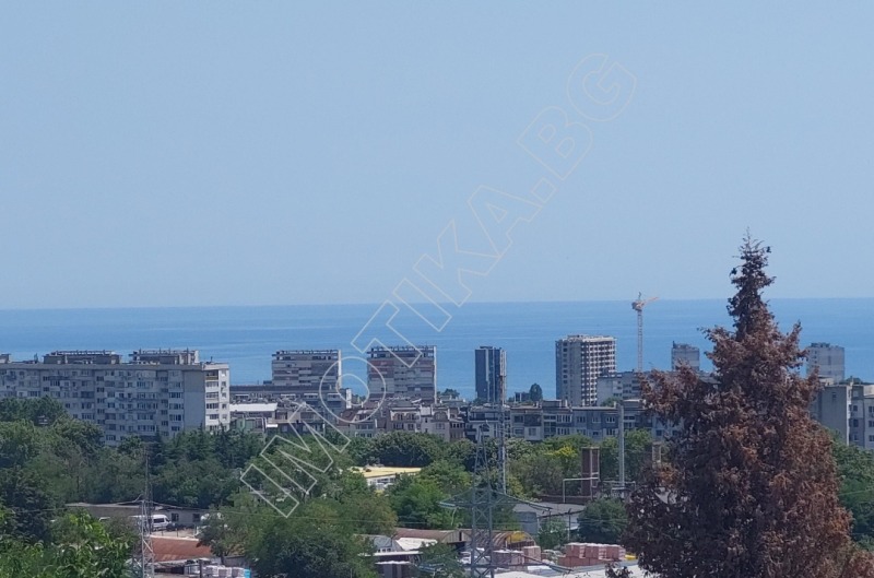 À vendre  Studio Varna , Izgrev , 40 m² | 33261761