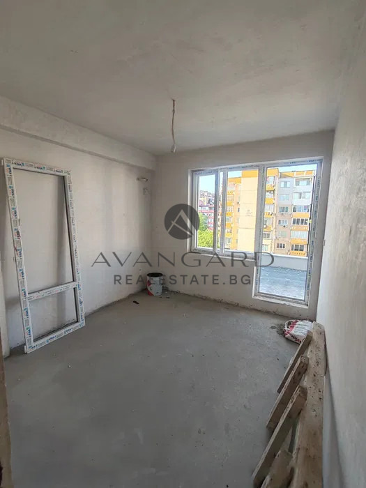 Продава 3-СТАЕН, гр. Пловдив, Остромила, снимка 2 - Апартаменти - 52687013