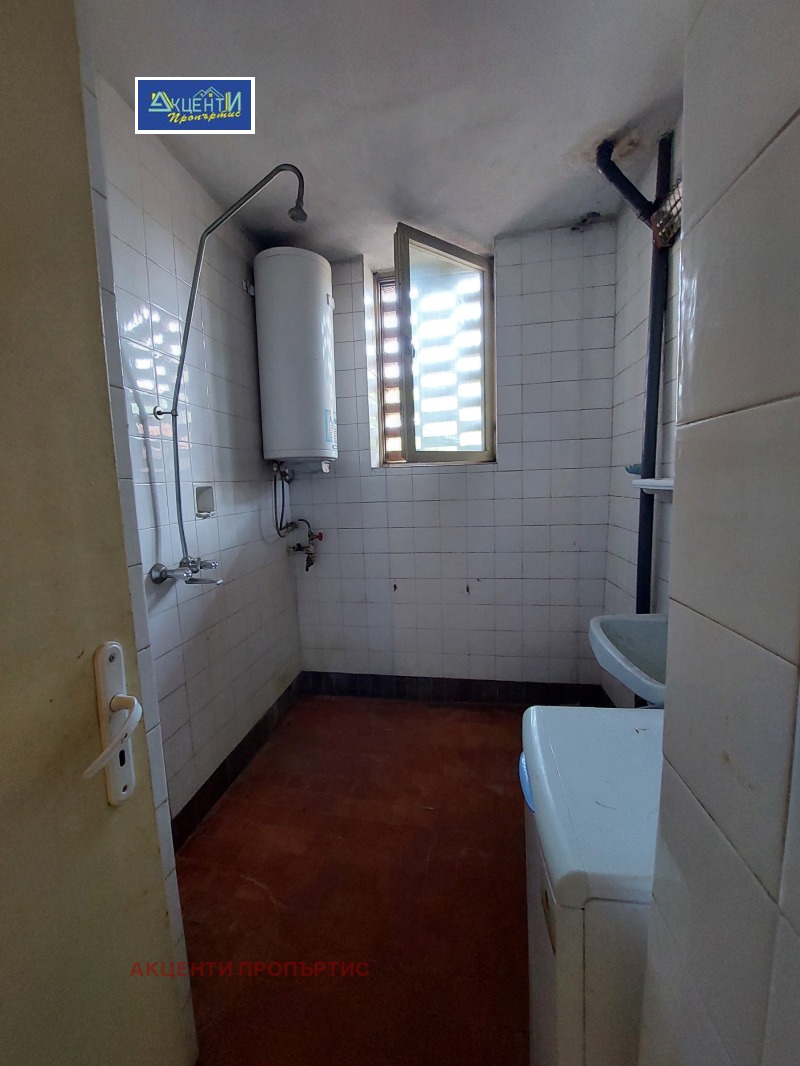 Продава 3-СТАЕН, гр. Велико Търново, Център, снимка 2 - Апартаменти - 52847929