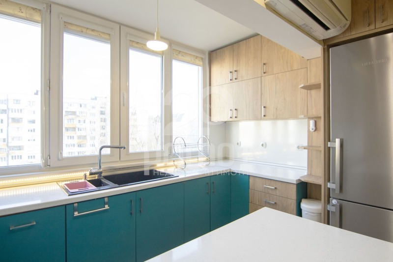 Продава 3-СТАЕН, гр. София, Обеля 1