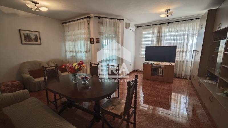 Na prodej  3 ložnice Targovište , Centar , 102 m2 | 57738783 - obraz [2]