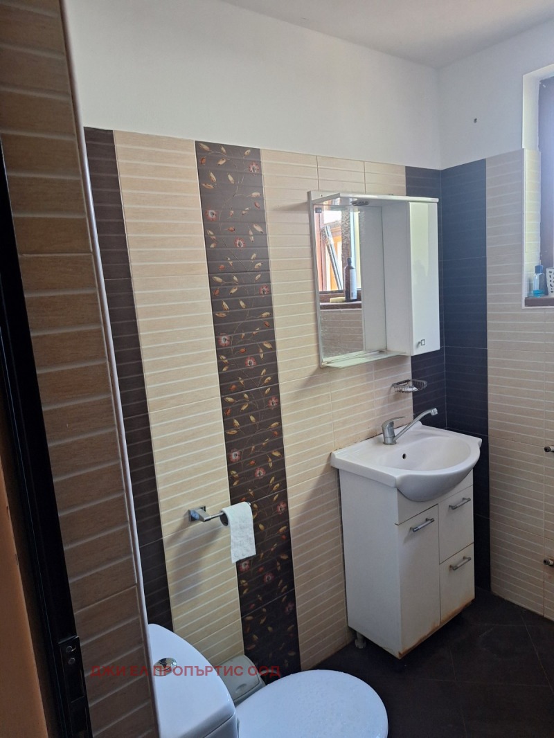 Продава  Къща област София , с. Владо Тричков , 260 кв.м | 52075107 - изображение [15]