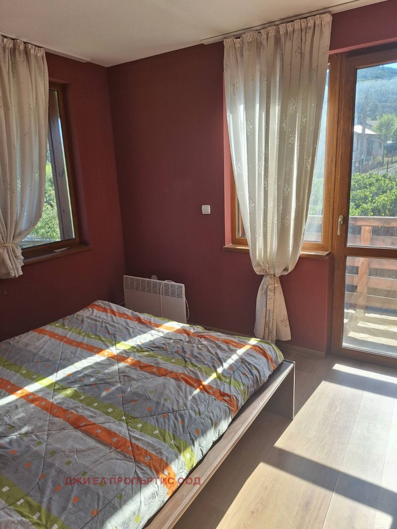 Продава  Къща област София , с. Владо Тричков , 260 кв.м | 52075107 - изображение [9]