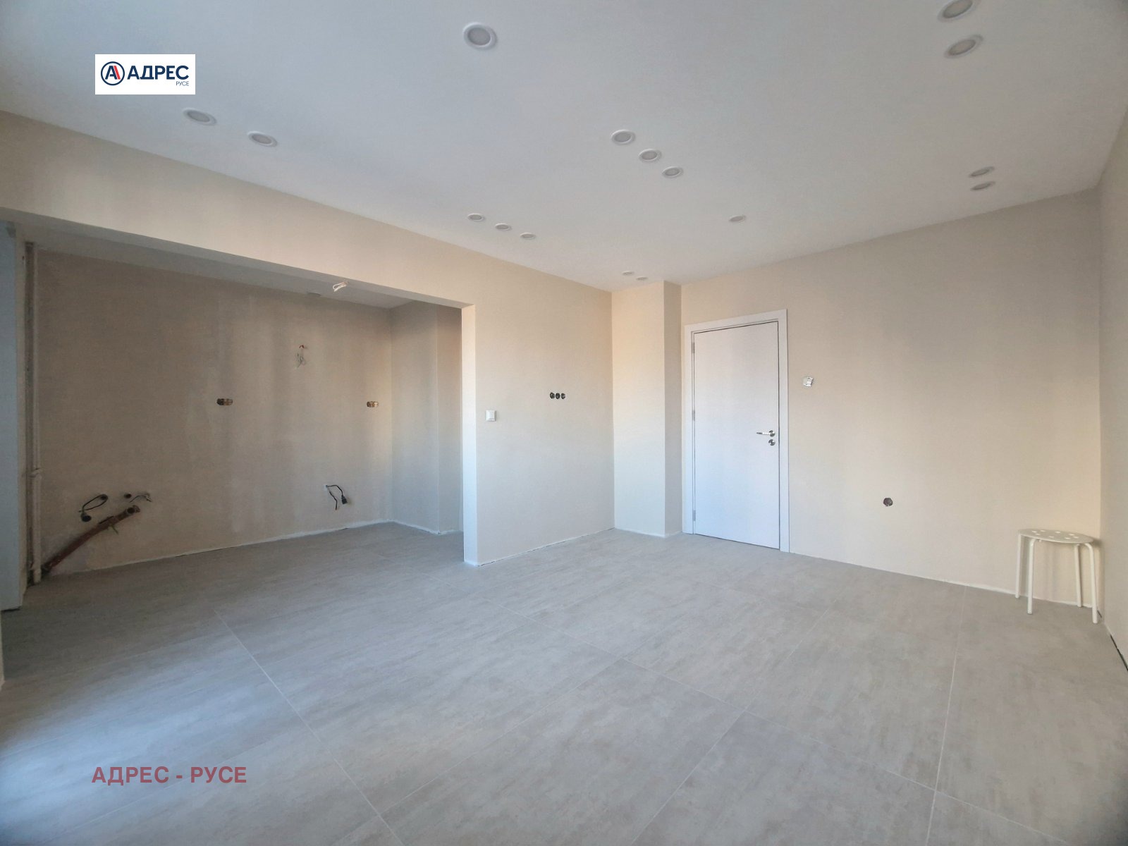 Продава 3-СТАЕН, гр. Русе, Център, снимка 2 - Апартаменти - 53727127