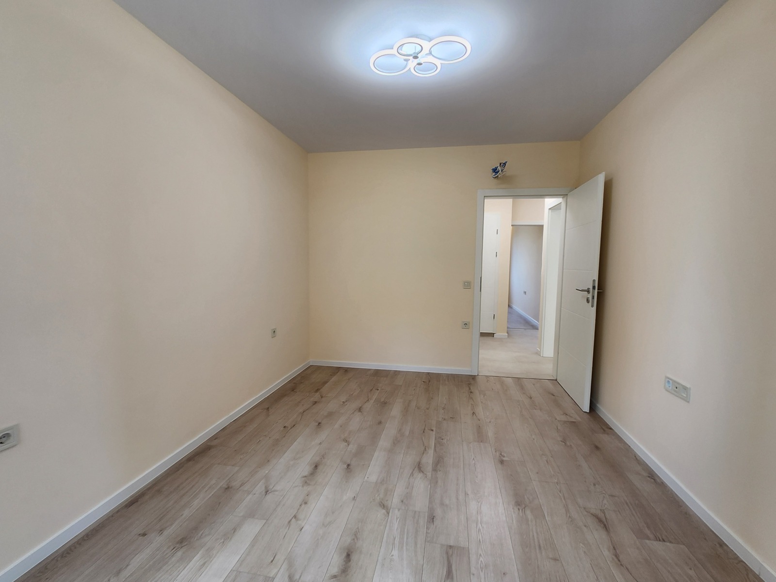 Продава 3-СТАЕН, гр. Варна, Победа, снимка 11 - Апартаменти - 53948502