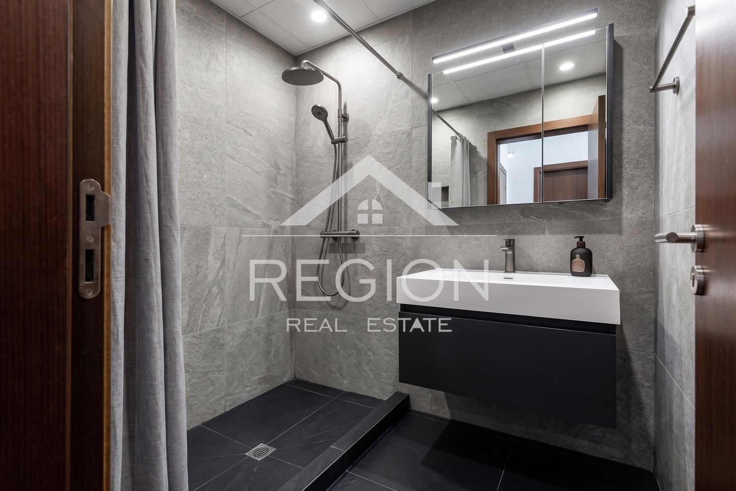 Продава 3-СТАЕН, гр. Варна, Левски 1, снимка 13 - Апартаменти - 55688344