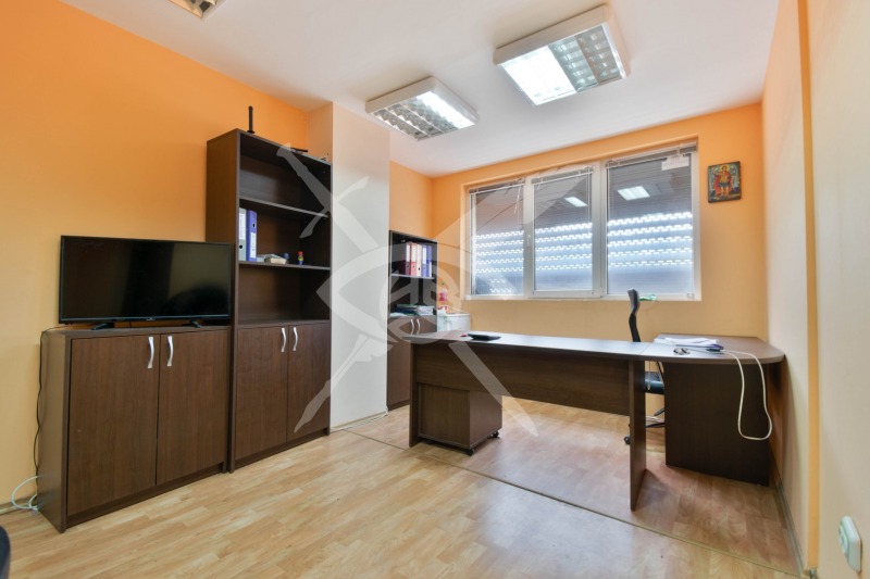 Продава МНОГОСТАЕН в град София, Дружба 2 - 119 кв.м / 220 000 € » 430 282.60 лв., ЕКС НВД ООД