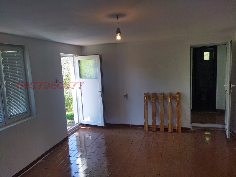 Продава КЪЩА, гр. Троян, област Ловеч, снимка 4 - Къщи - 52779524