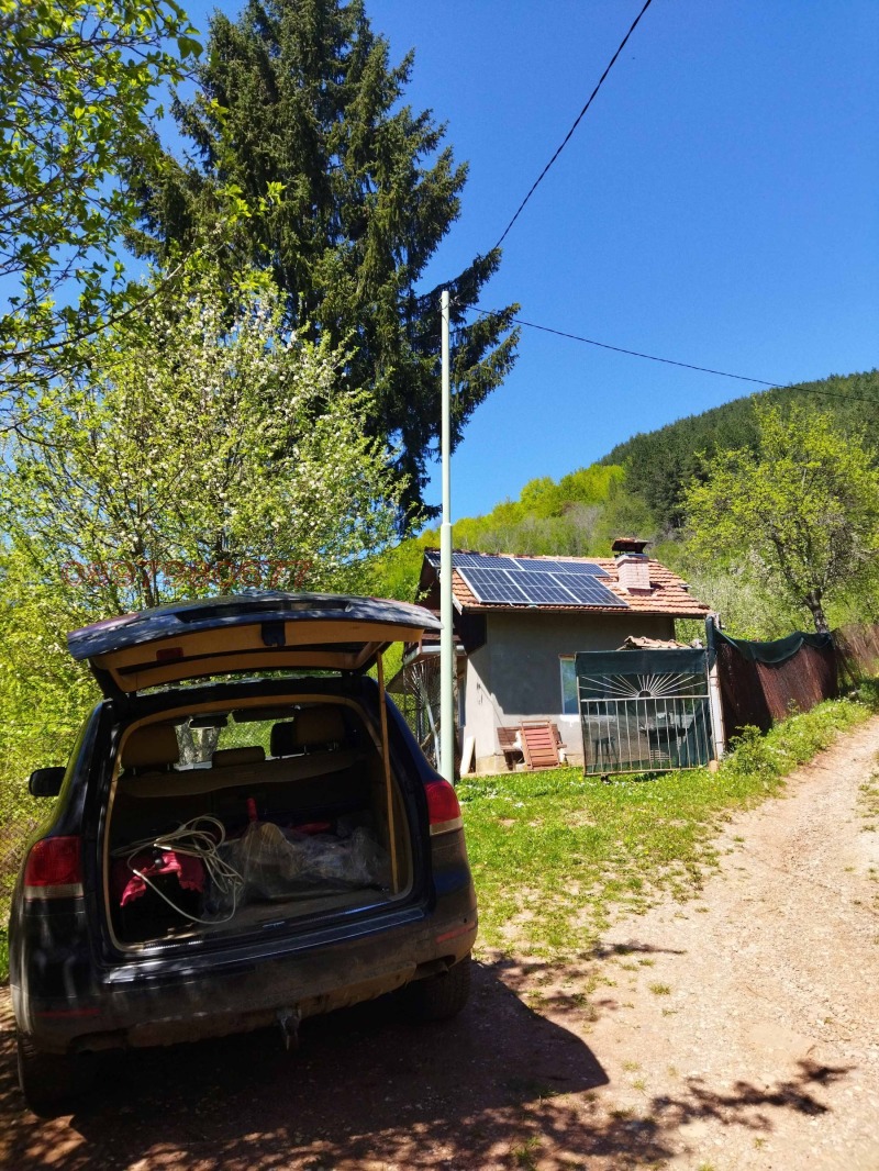 Продава КЪЩА, гр. Троян, област Ловеч, снимка 17 - Къщи - 52779524