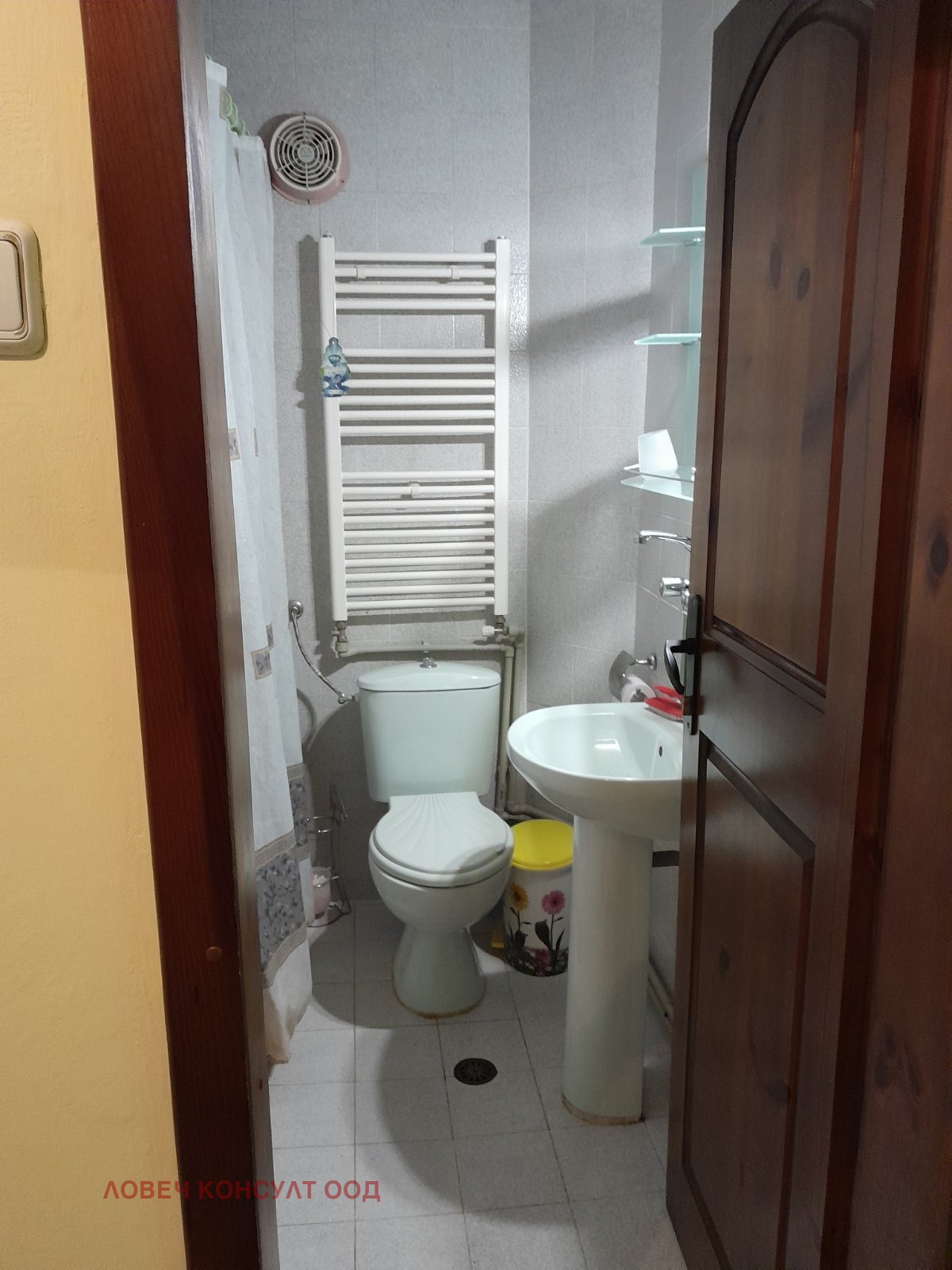 Продава ЕТАЖ ОТ КЪЩА, гр. Ловеч, Център, снимка 8 - Етаж от къща - 55322875