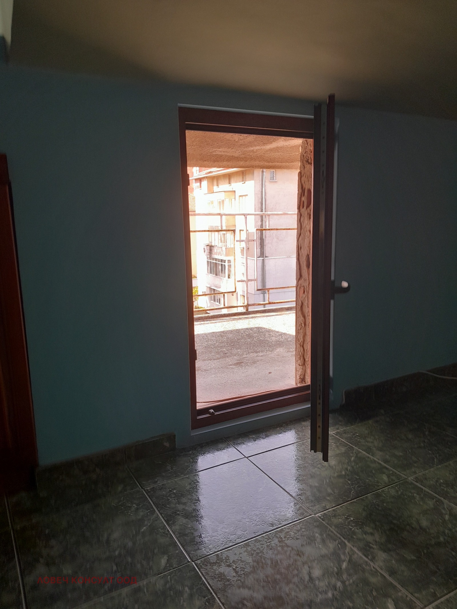 Продава ЕТАЖ ОТ КЪЩА, гр. Ловеч, Център, снимка 16 - Етаж от къща - 55322875