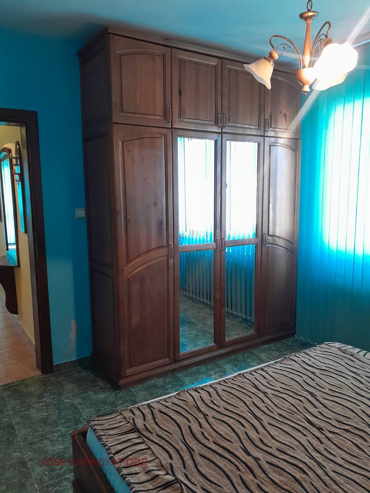 Продава ЕТАЖ ОТ КЪЩА, гр. Ловеч, Център, снимка 5 - Етаж от къща - 55322875