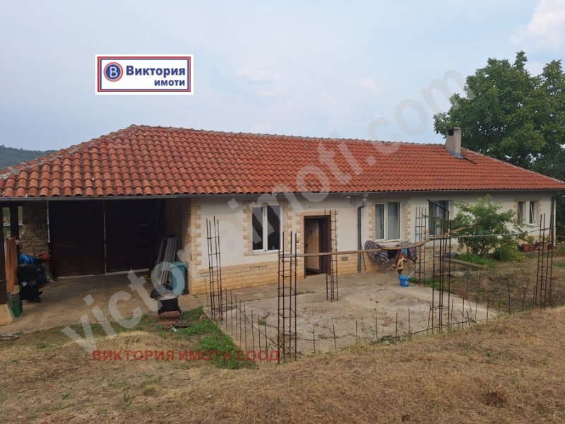 Продава КЪЩА в област Велико Търново, с. Пчелище - 140 кв.м / 100 000 € » 195 583.00 лв., ВИКТОРИЯ ИМОТИ ЕООД