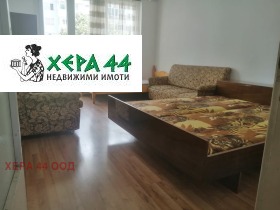 2 slaapkamers Ljatno kino Trakija, Varna 9