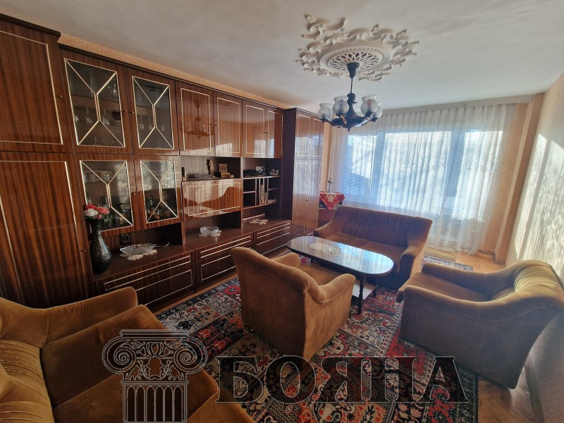 Продава  3-стаен град Русе , Хъшове , 102 кв.м | 39078687 - изображение [2]