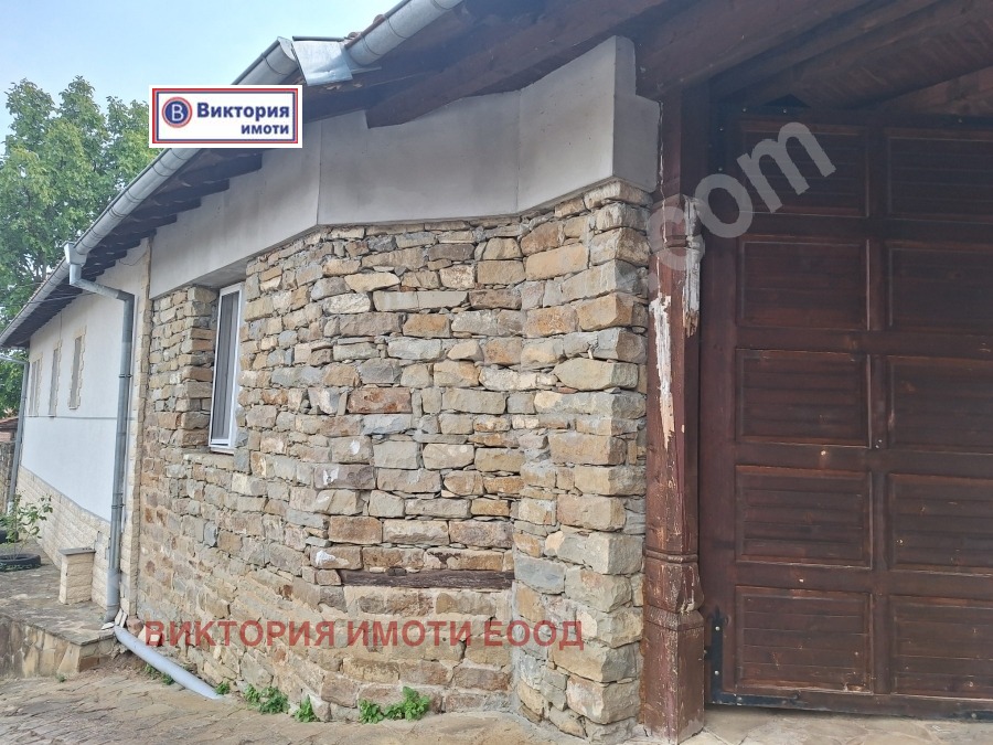 Продава КЪЩА, с. Пчелище, област Велико Търново, снимка 2 - Къщи - 47118104