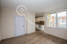 Продава 2-стаен град Велико Търново Колю Фичето - [1] 
