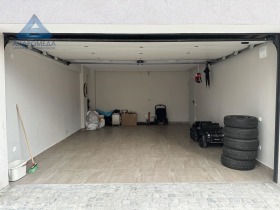 Garage Shirok tsentar, Pleven 3