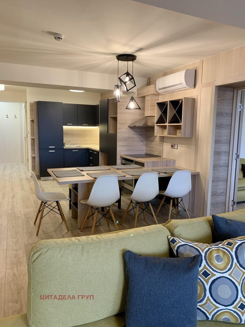 На продаж  2 спальні София , Слатина , 184 кв.м | 37182475