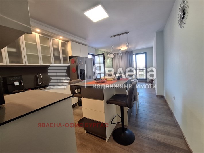 Продава  3-стаен град Бургас , Център , 108 кв.м | 30636843 - изображение [2]