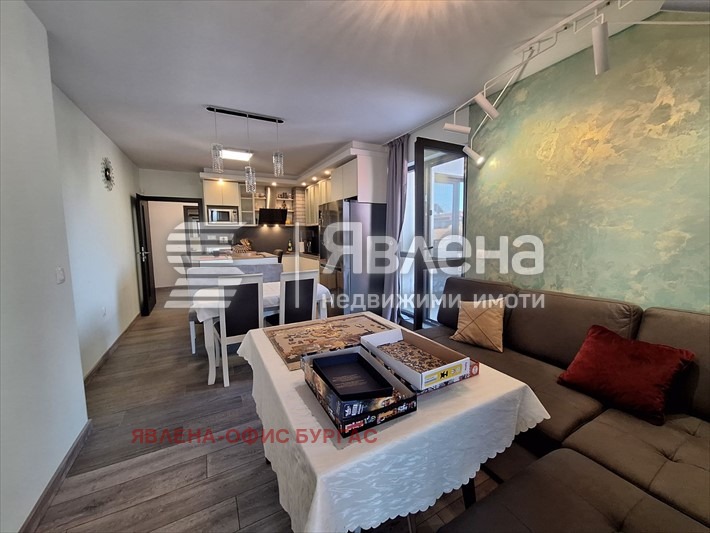 Продава  3-стаен град Бургас , Център , 108 кв.м | 30636843