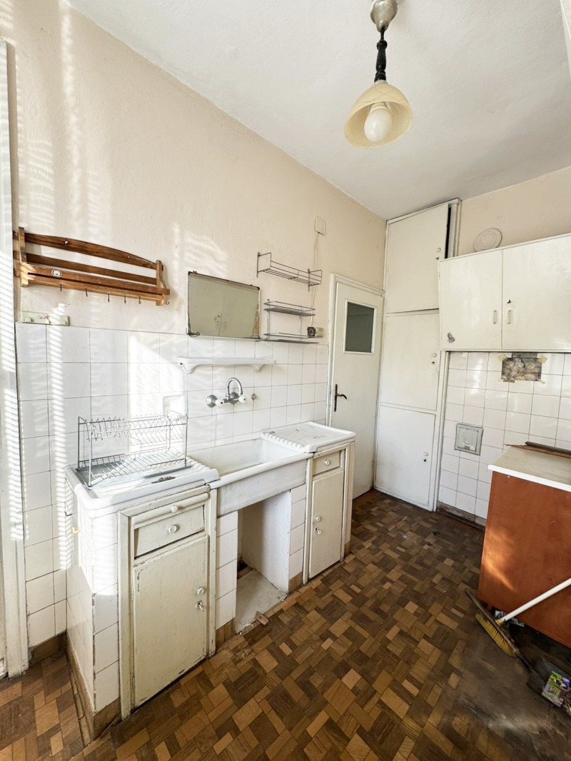 Продава 3-СТАЕН, гр. Велико Търново, Център, снимка 5 - Апартаменти - 52440903