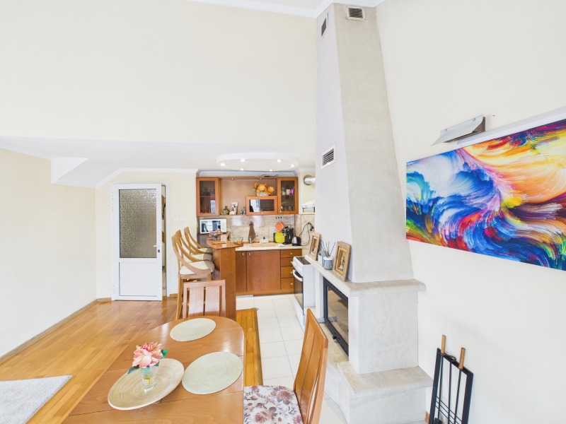 Продава МЕЗОНЕТ, гр. Бургас, Център, снимка 3 - Апартаменти - 52521501