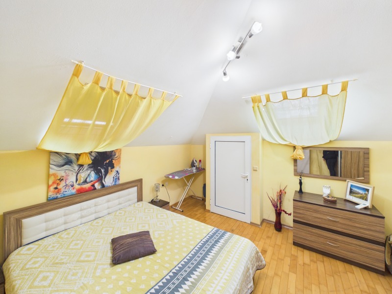 Продава МЕЗОНЕТ, гр. Бургас, Център, снимка 10 - Апартаменти - 52521501