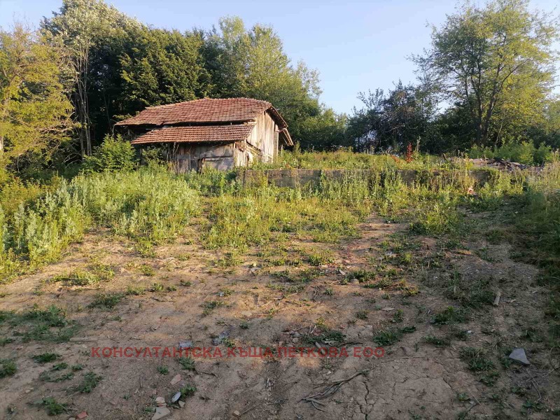 Na sprzedaż  Działka region Łowecz , Aprilci , 747 mkw | 59850039 - obraz [3]