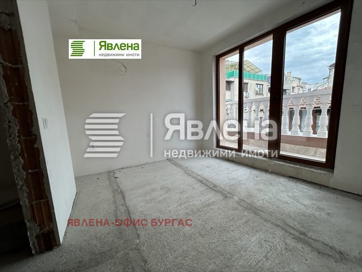 Продава 3-СТАЕН, гр. Бургас, Възраждане, снимка 3 - Aпартаменти - 46784775