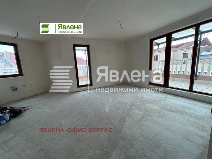 À venda  2 quartos Burgas , Vazrajdane , 208 m² | 88832637 - imagem [7]