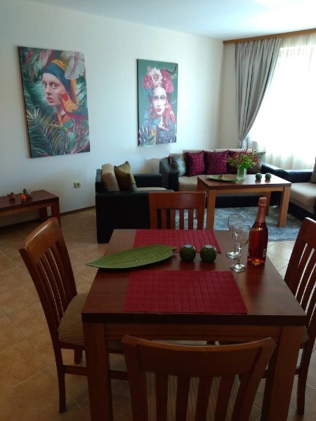 Na prodej  2 ložnice oblast Burgas , k.k. Slančev brjag , 102 m2 | 72627460