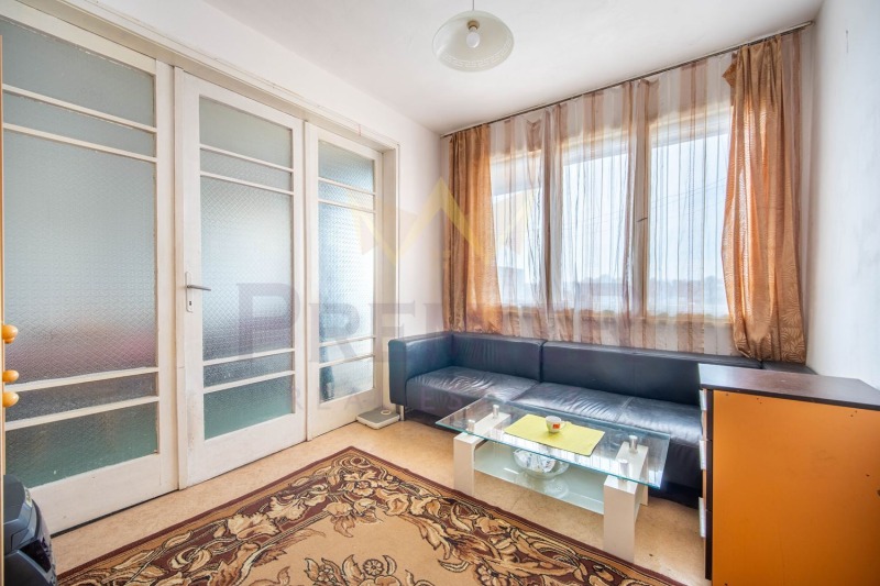 Продава  4-стаен град Варна , Левски 1 , 102 кв.м | 60207574