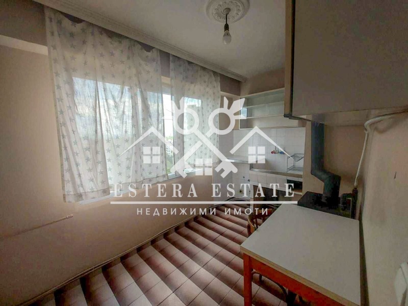 De vânzare  1 dormitor Șumen , Traciia , 63 mp | 16756323 - imagine [3]