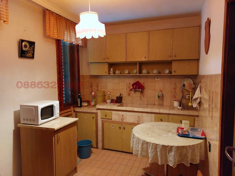 Продава КЪЩА, с. Разбойна, област Търговище, снимка 9 - Къщи - 52778973