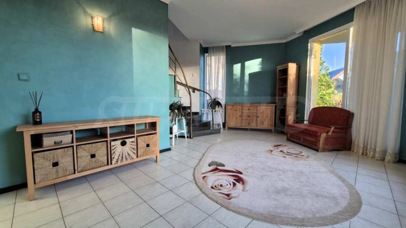 Продава КЪЩА, гр. София, гр. Банкя, снимка 2 - Къщи - 52440438