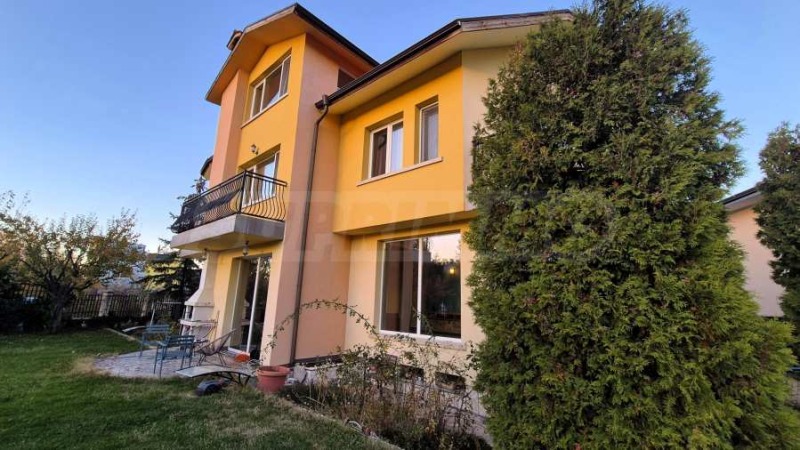 Продава КЪЩА, град София, гр. Банкя • 850000 € / 1662455.50 лв. • 54269284 1