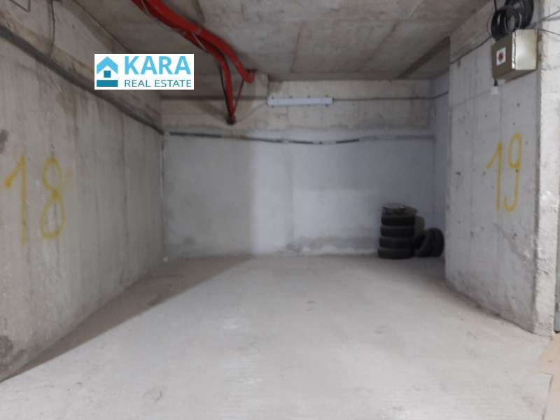 Продава ГАРАЖ, ПАРКОМЯСТО, гр. Кърджали, Възрожденци