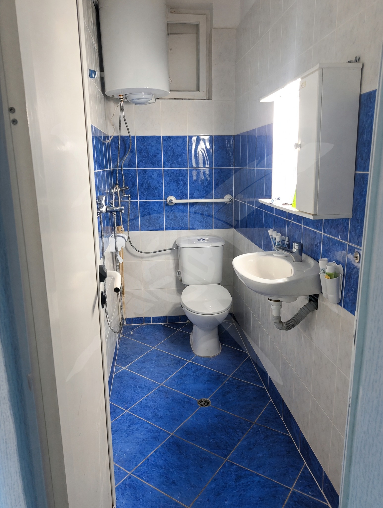 Продава МНОГОСТАЕН, гр. Бургас, Сарафово, снимка 7 - Апартаменти - 55435110
