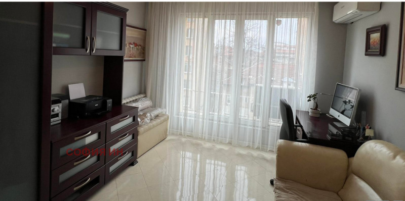 Na prodej  1 ložnice Sofia , Centar , 75 m2 | 60159823 - obraz [3]